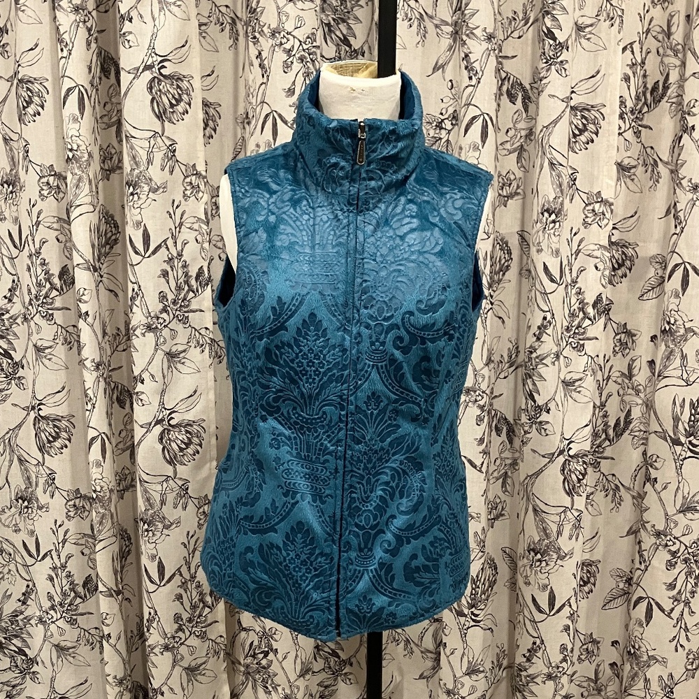 Ariat Teal Colored Reversible Fitted Insulated Ve… - image 6